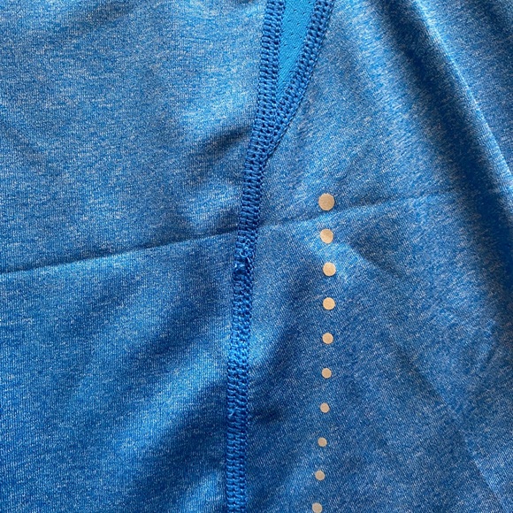 ASICS shirt sleeve. Size M - Picture 2 of 3